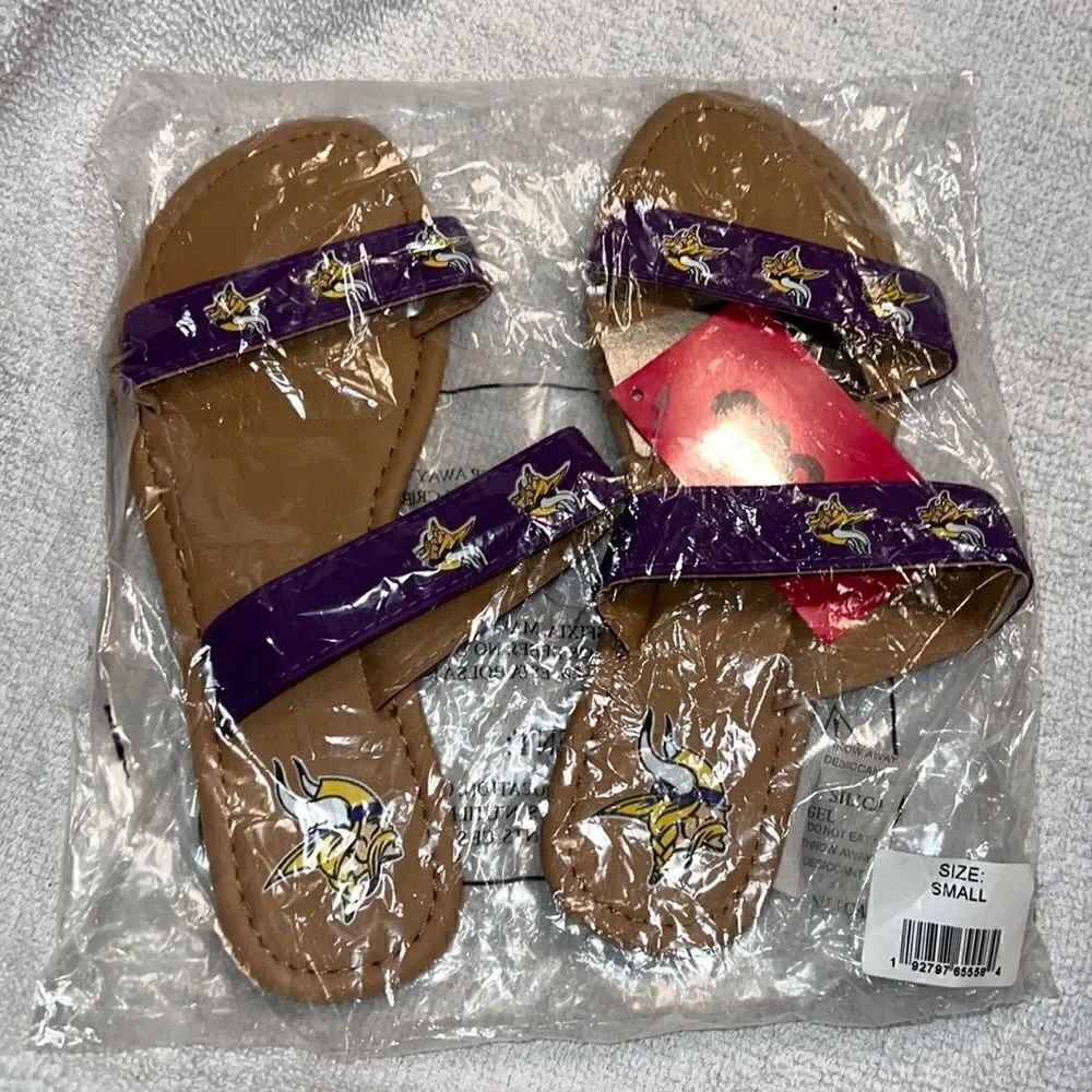 Minnesota sandals